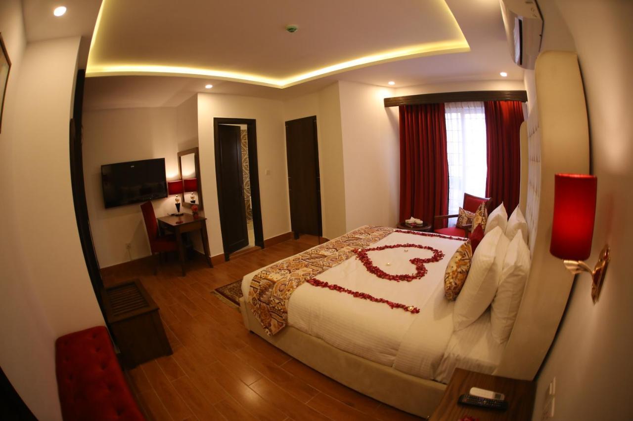 Grand Mongolia Hotel 拉瓦尔品第 外观 照片