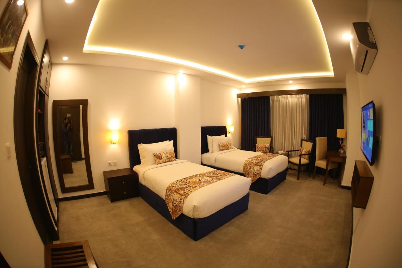 Grand Mongolia Hotel 拉瓦尔品第 外观 照片