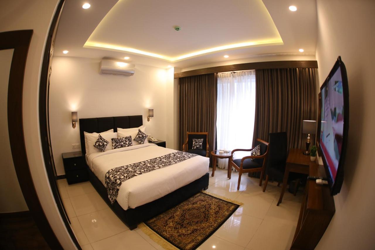 Grand Mongolia Hotel 拉瓦尔品第 外观 照片