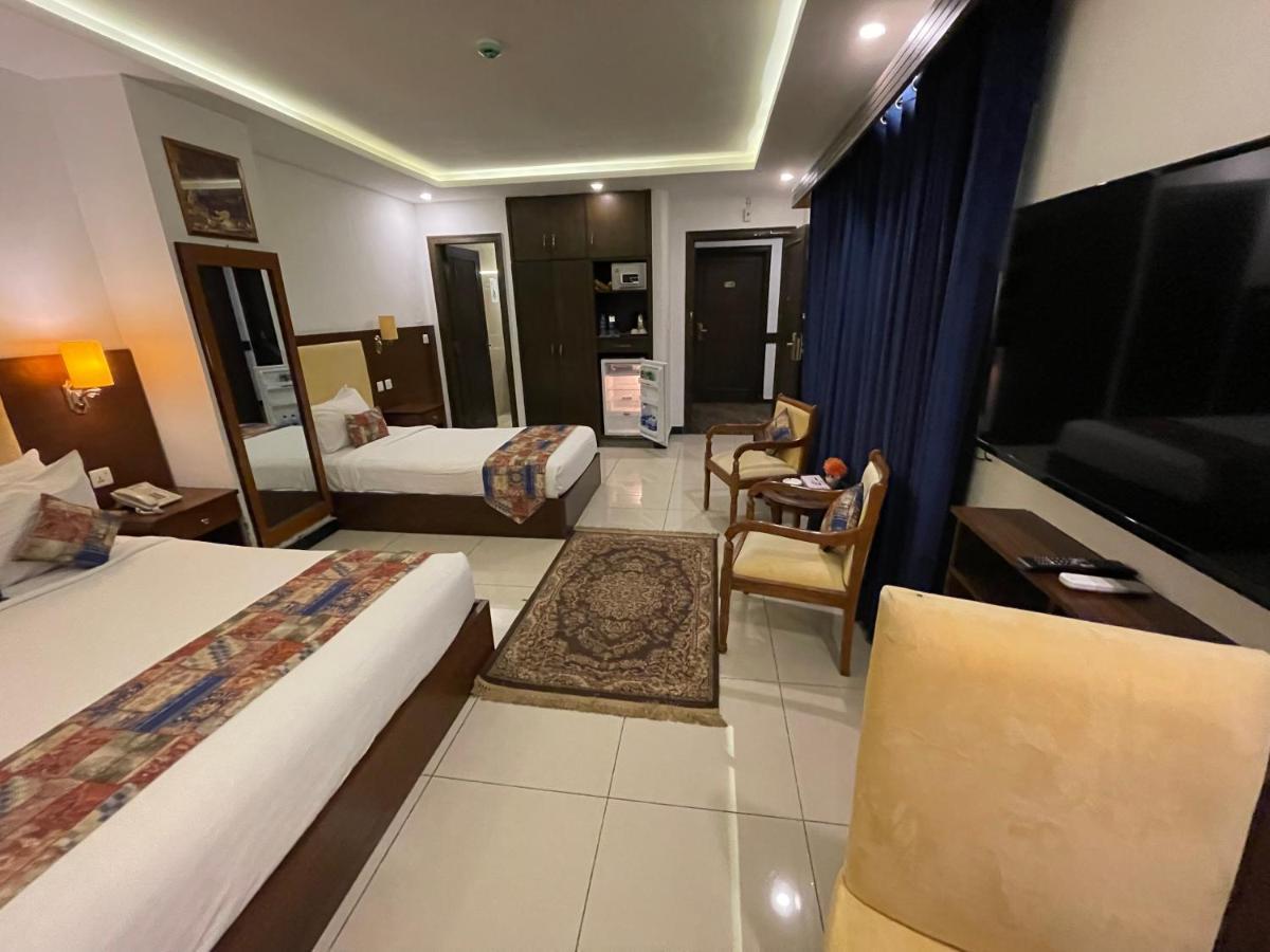 Grand Mongolia Hotel 拉瓦尔品第 外观 照片