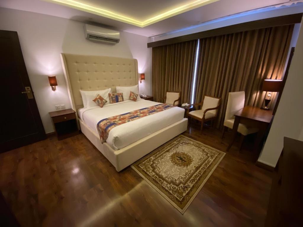 Grand Mongolia Hotel 拉瓦尔品第 外观 照片